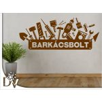 falmatrica szerszámok feliratos üzletdekoráció