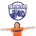 falmatrica traktor saját névvel babaszoba dekorfólia falra